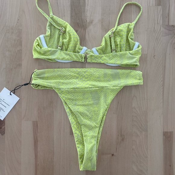 ACACIA Swimwear Set - Picture 3 of 3